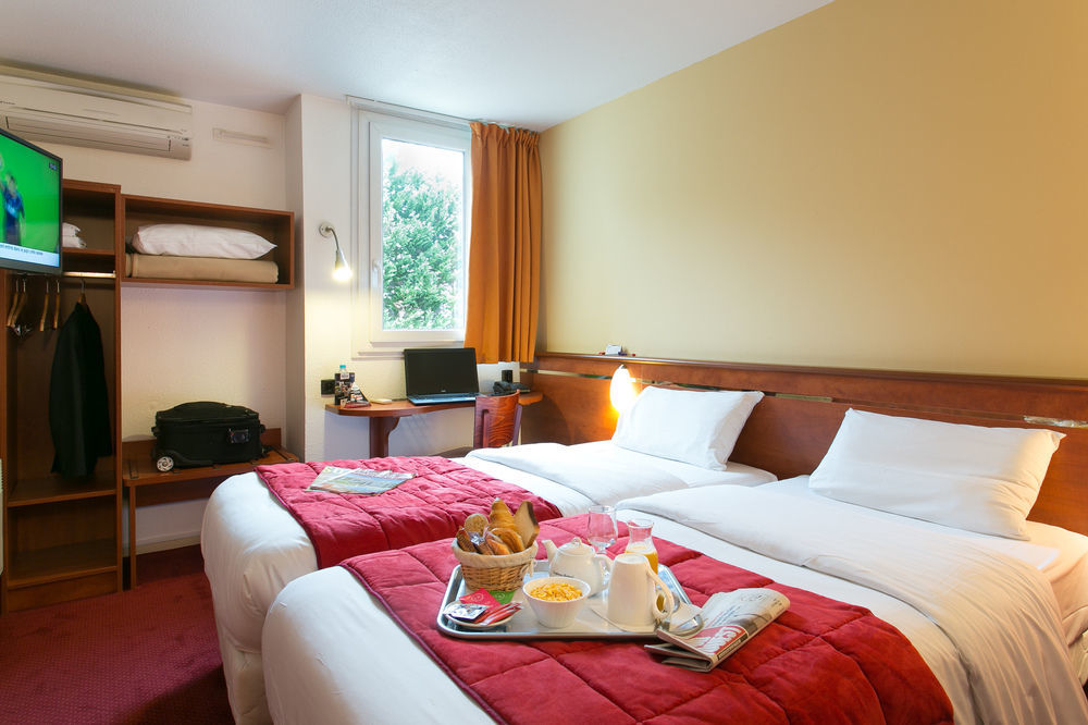 Brit Hotel Bordeaux Aeroport - Le Soretel Mérignac エクステリア 写真